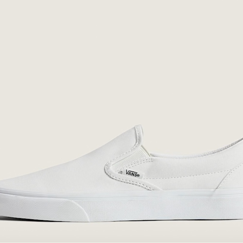 Vans Classic White Slip-On Shoe - Size 9 Women / 7.5 Men - New with Tag